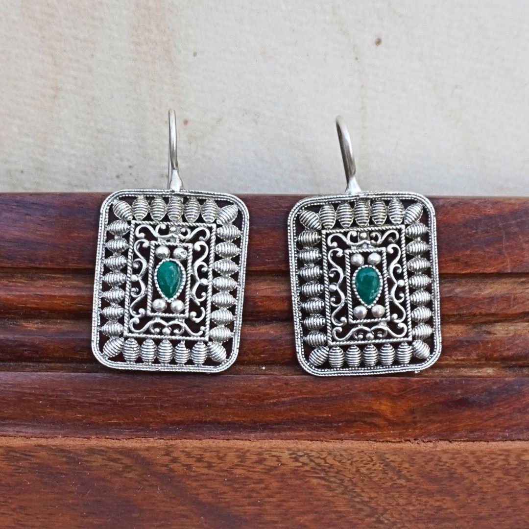 Emerald Raaya Studs