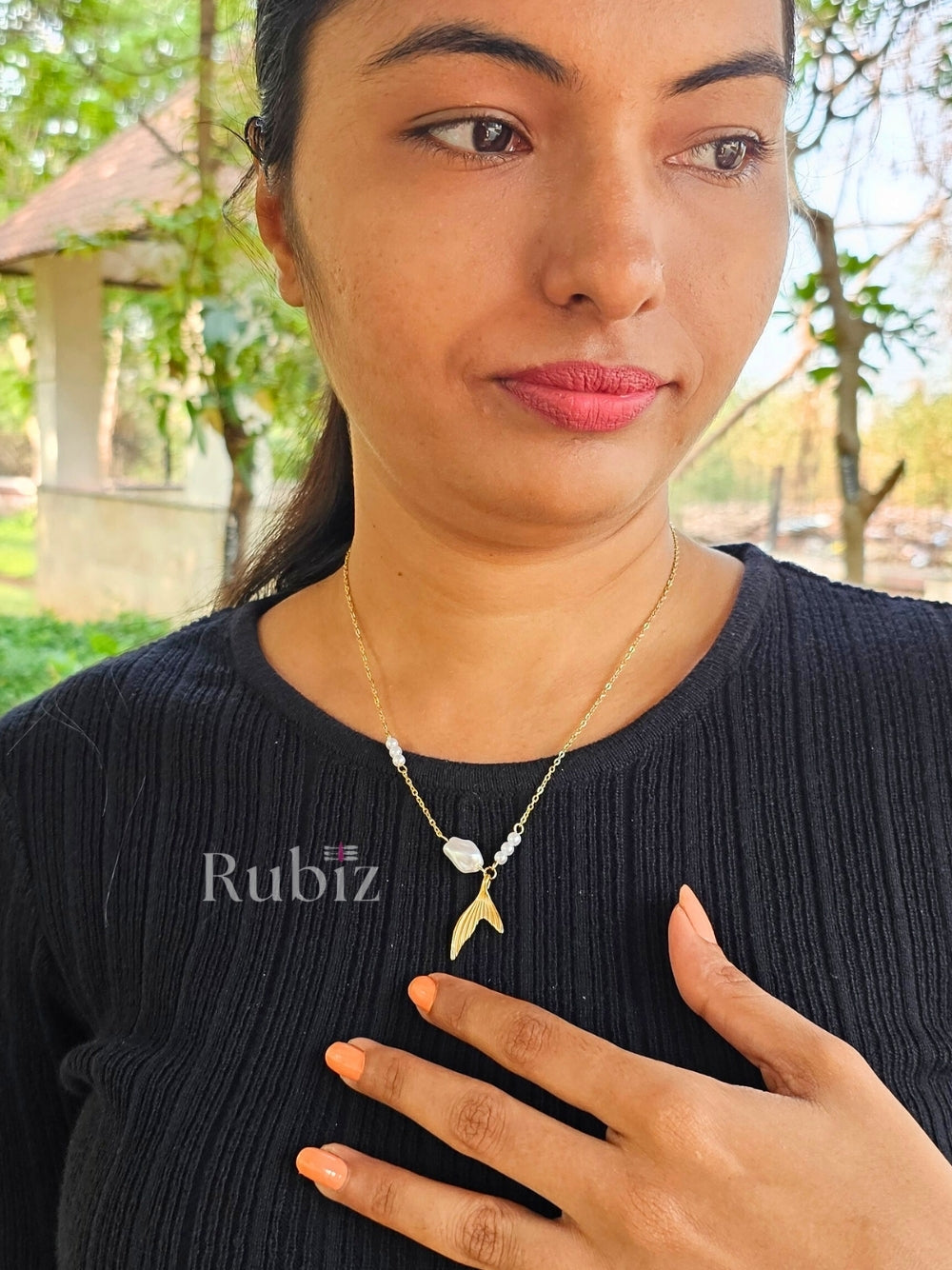 Mermaid Pearl Gold Necklace