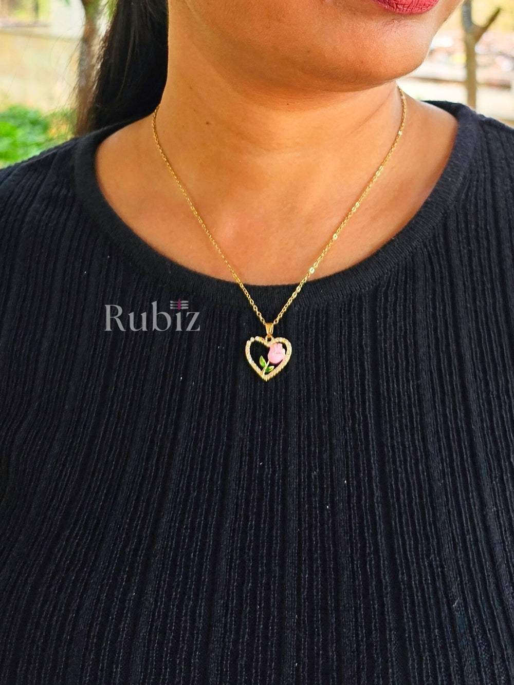 Tulip Heart Gold Necklace