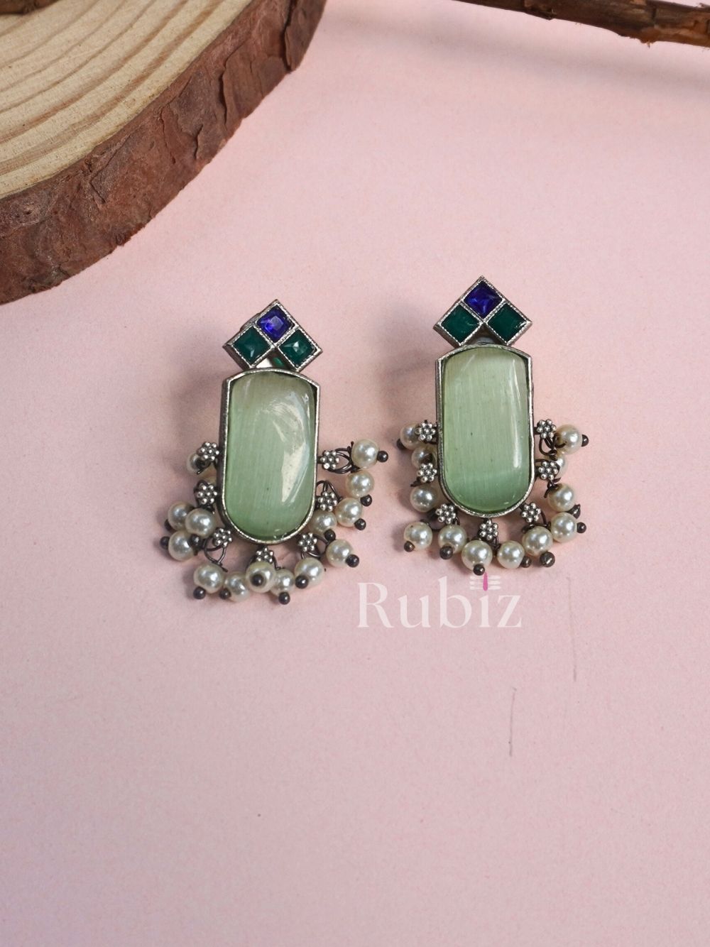 Mint Raha Studs