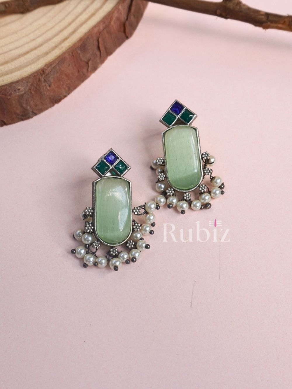 Mint Raha Studs