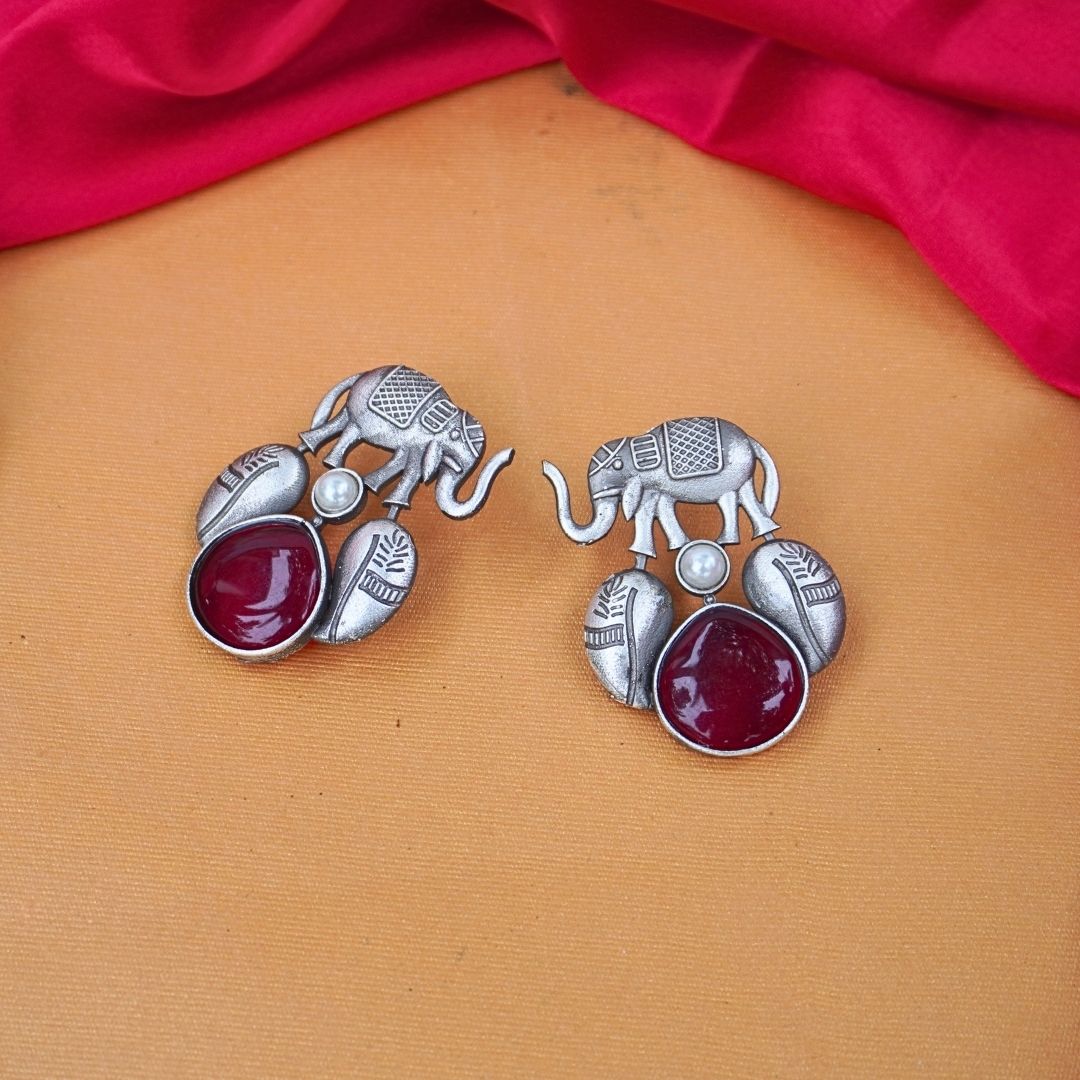 Red Ganaraj Studs