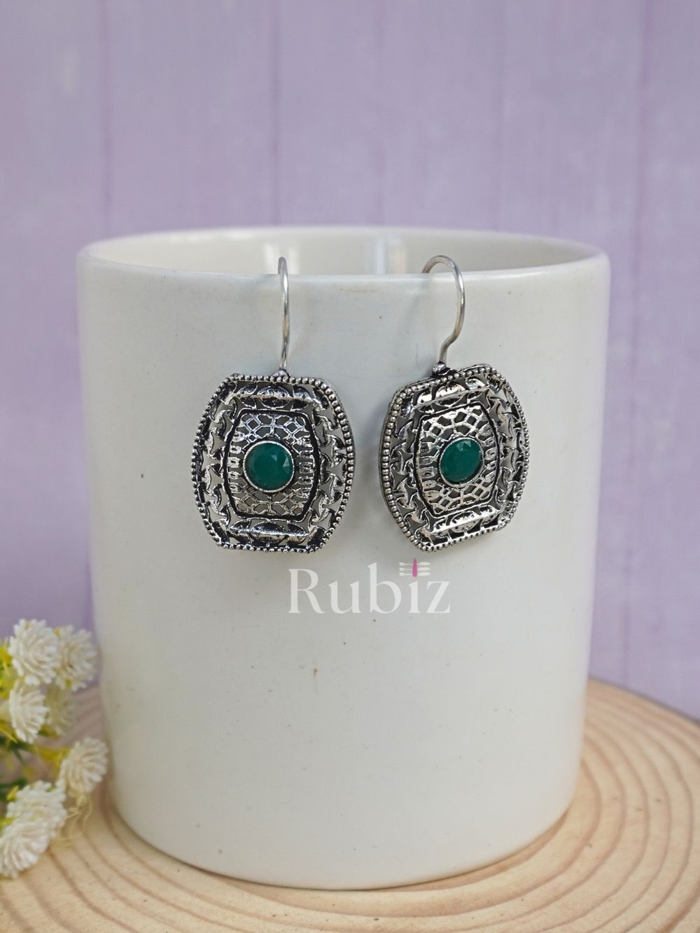 Emerald Rakhi Studs