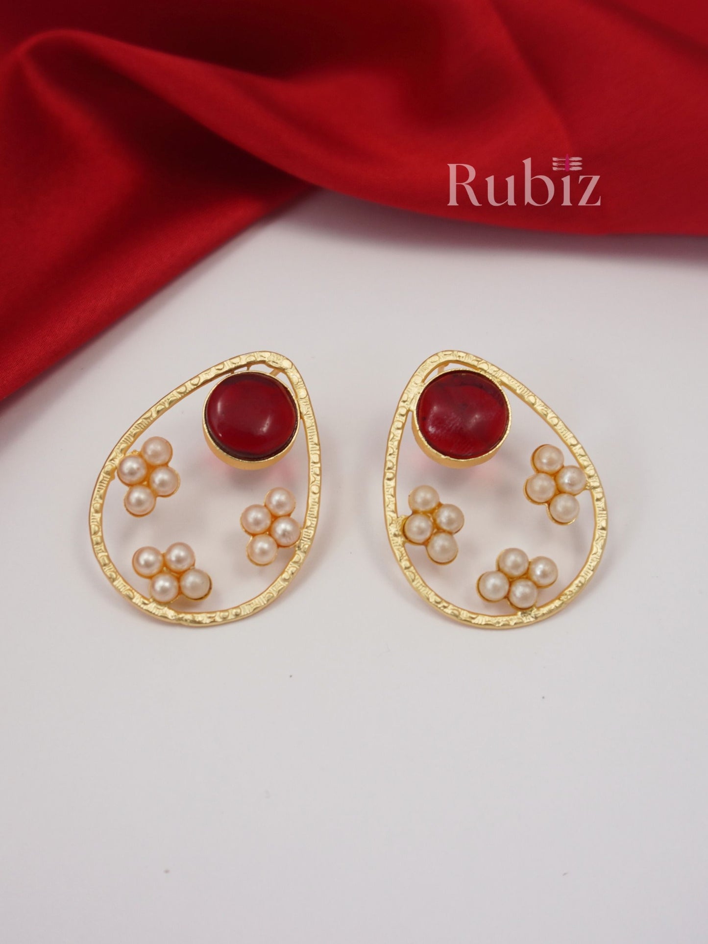 Red Aashna Studs
