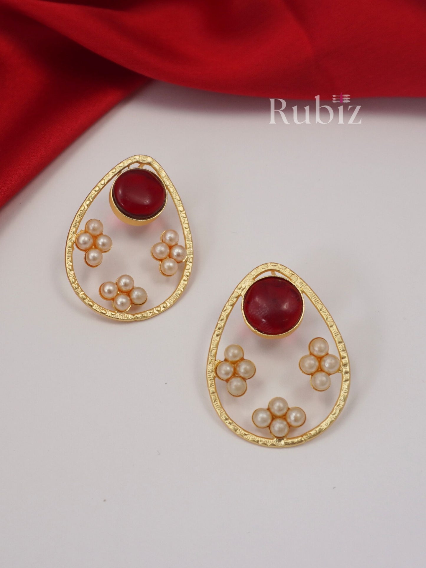 Red Aashna Studs
