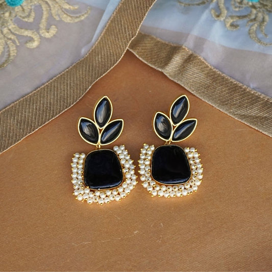 Black Navya Monalisa Earrings