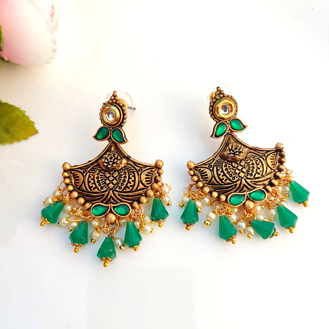 Emerald Ishani Drop Earrings
