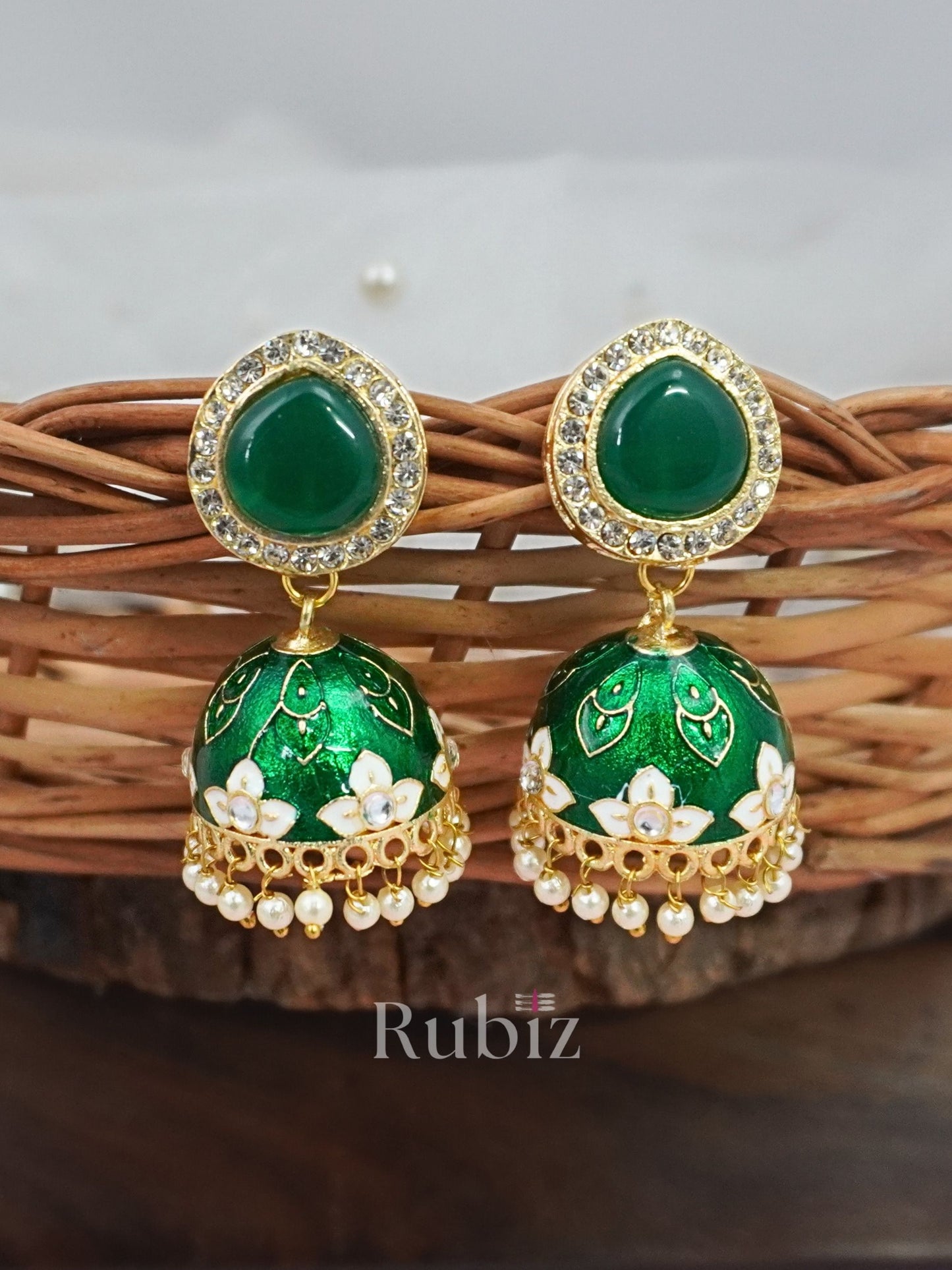 Emerald Avleen Jhumkas