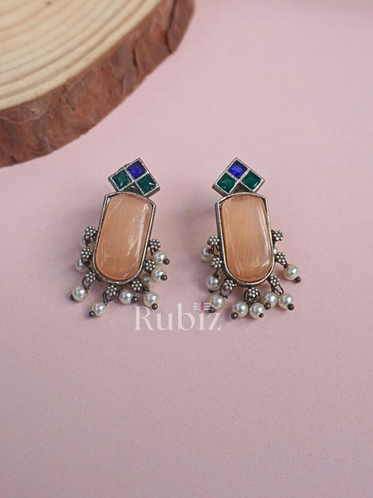 Peach Raha Studs