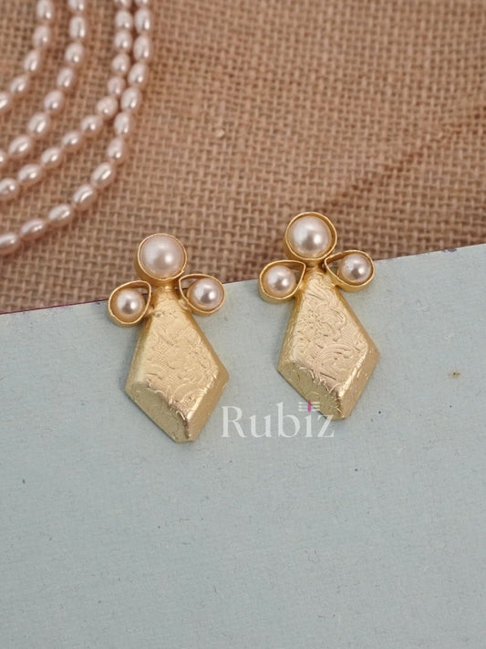 Golden Pihu Studs